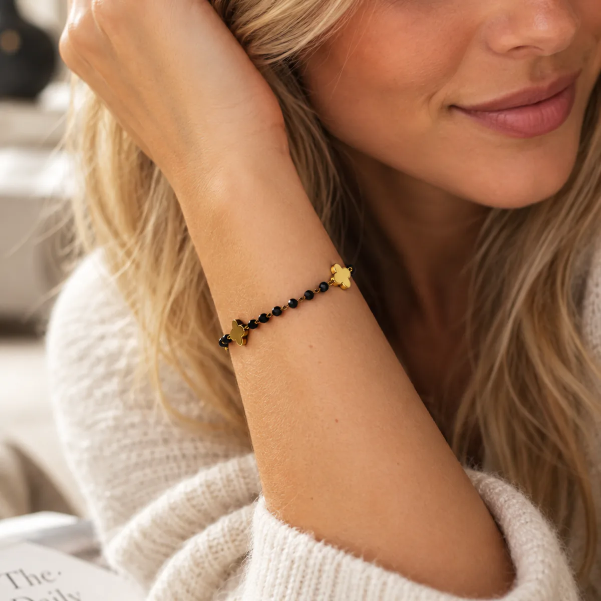 Bracelet Trèfle d’Or avec perles noires et trèfles dorés