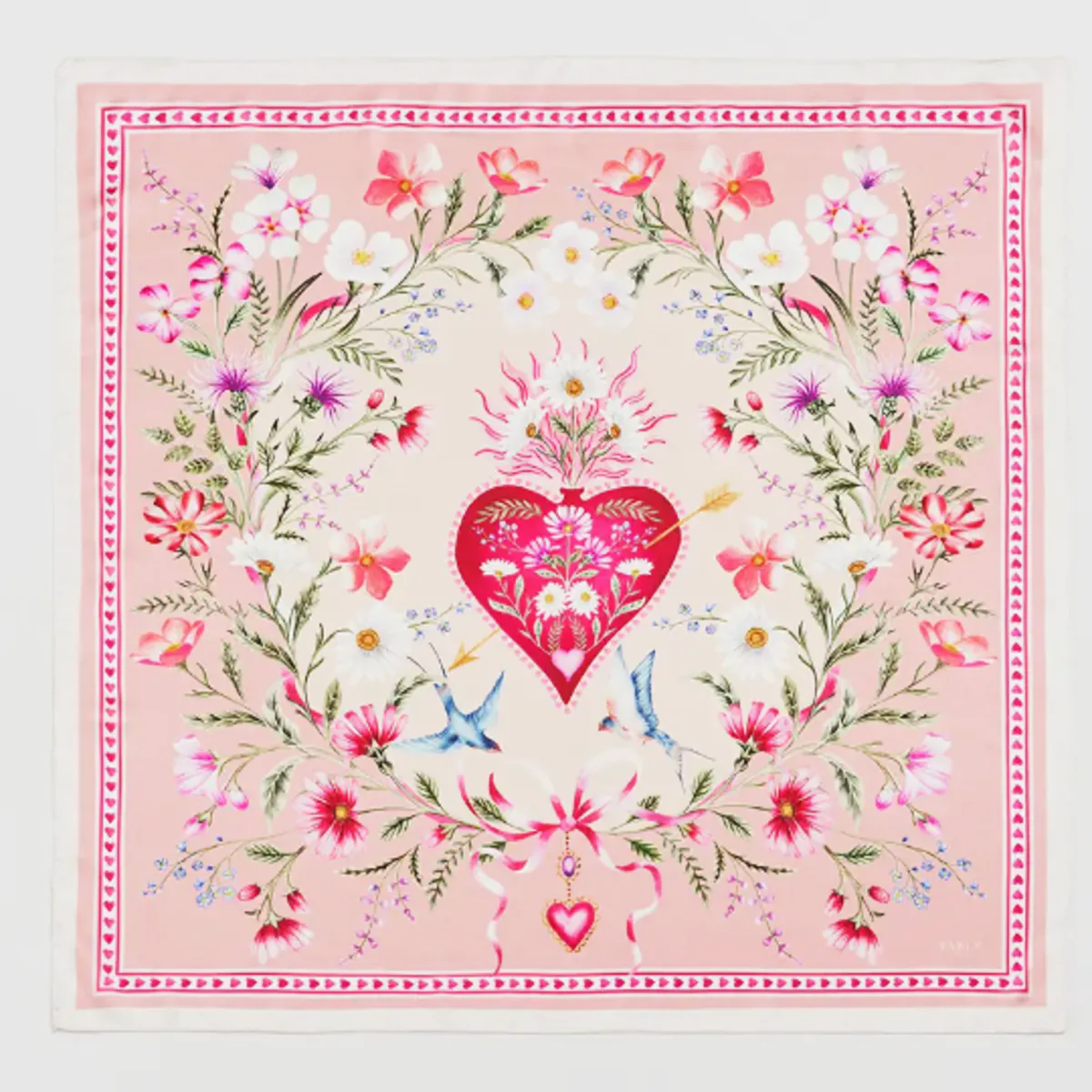 Foulard carré en polyester doux au toucher soyeux, imprimé cœurs roses. 90 x 90 cm, polyvalent et écoresponsable. Idéal au quotidien.
