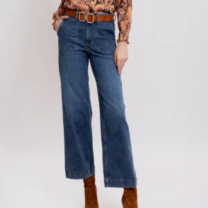 Jean large bleu foncé coupe ajustée aux hanches