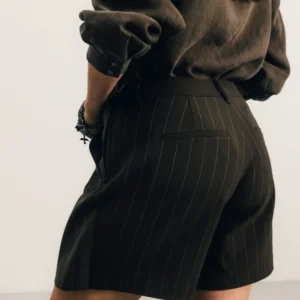 Jupe short rayée bronze coupe droite
